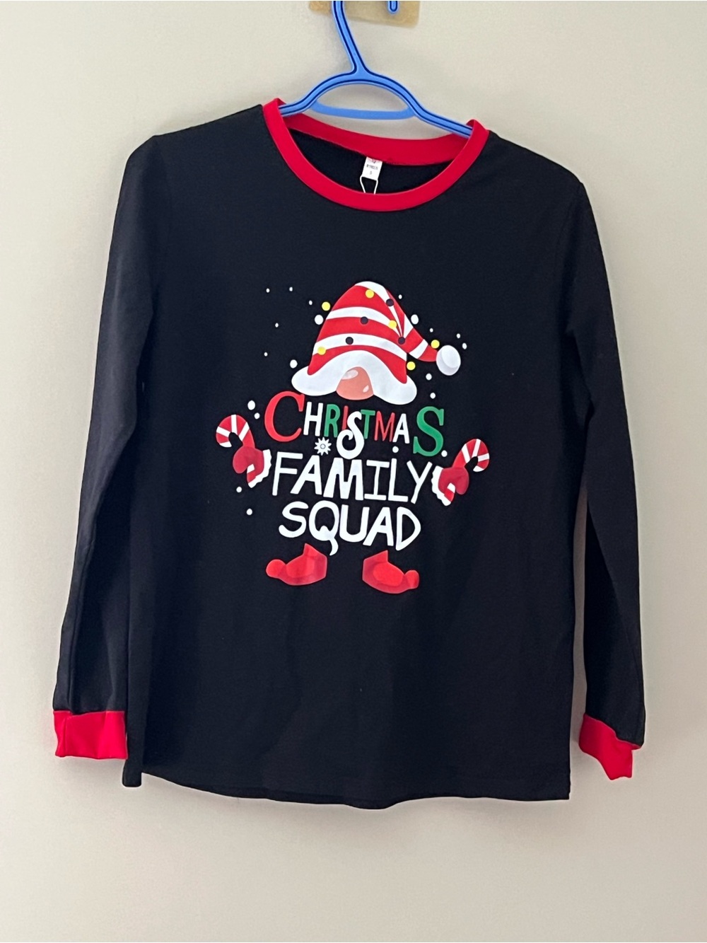 Women’s Christmas Family Squad Gnome Long Sleeve Pajama Top Size S NWT